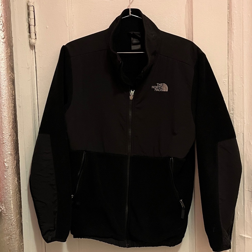 The North Face Boys Performance Jacket in Black